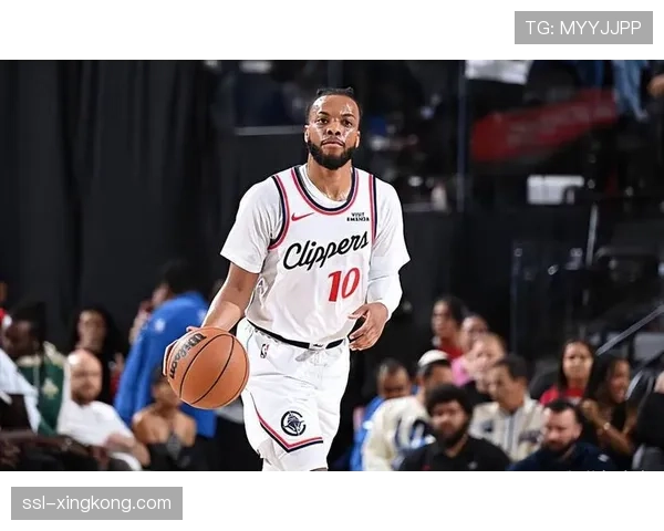 加兰17分4篮板6助攻组织进攻 快船后场组合效率提升